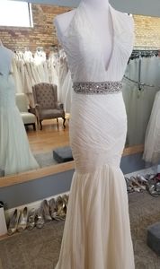 Plunge YSA Makino bridal gown